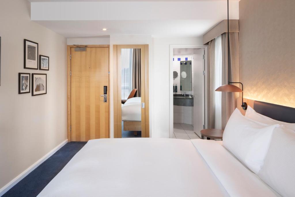 Hilton Garden Inn Birmingham Brindley Place - Deluxe Kamer Met Kingsize Bed