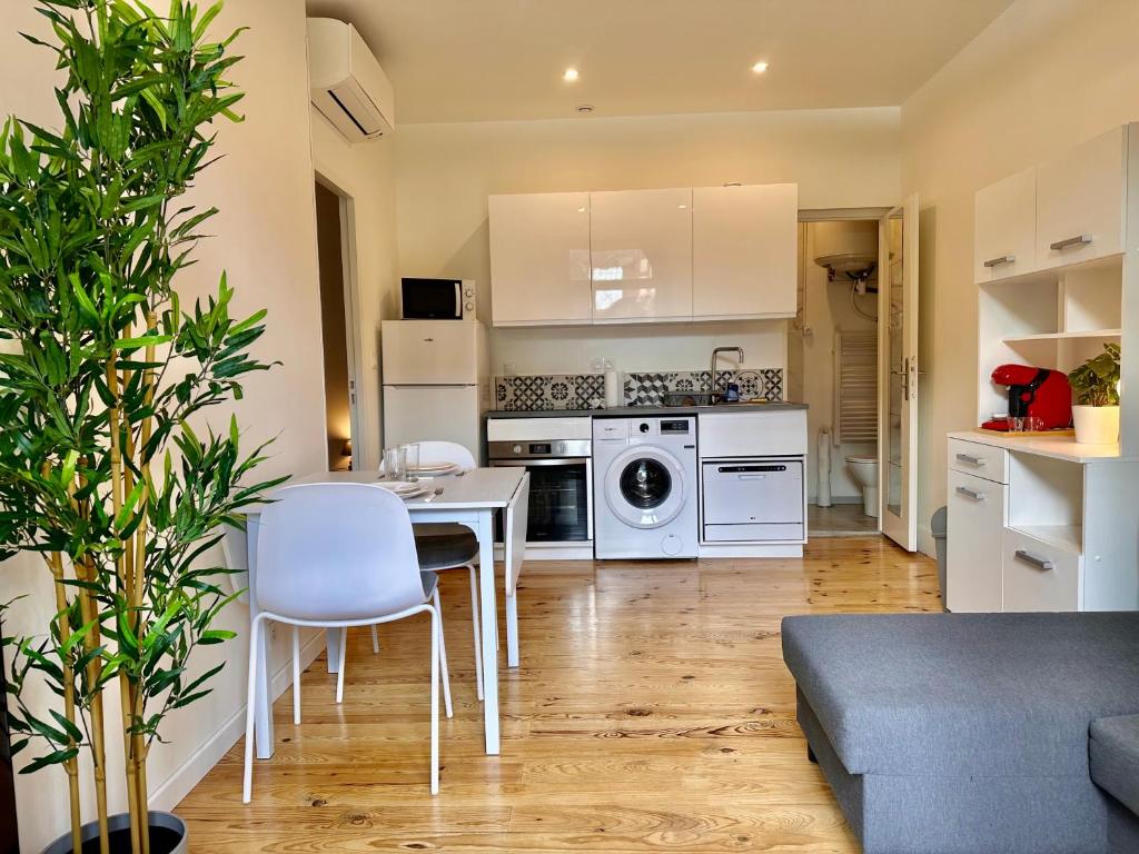 Η κουζίνα ή μικρή κουζίνα στο Confort moderne, Apt proche Gare 2-4 personnes