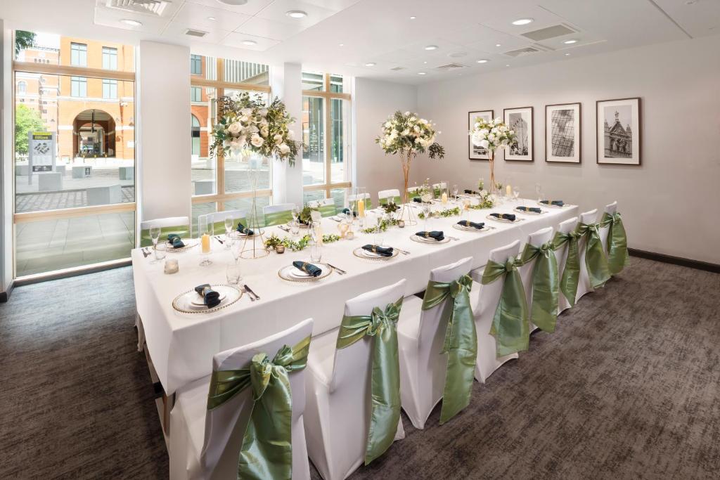 Hilton Garden Inn Birmingham Brindley Place - Resim 45