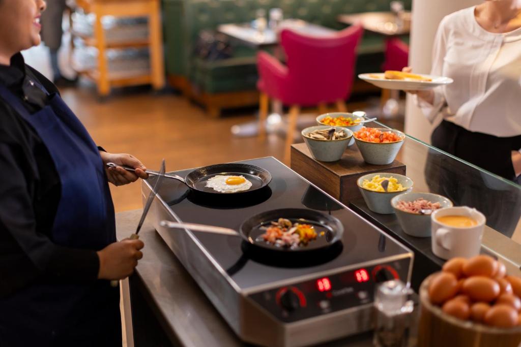 Hilton Garden Inn Birmingham Brindley Place - Resim 23