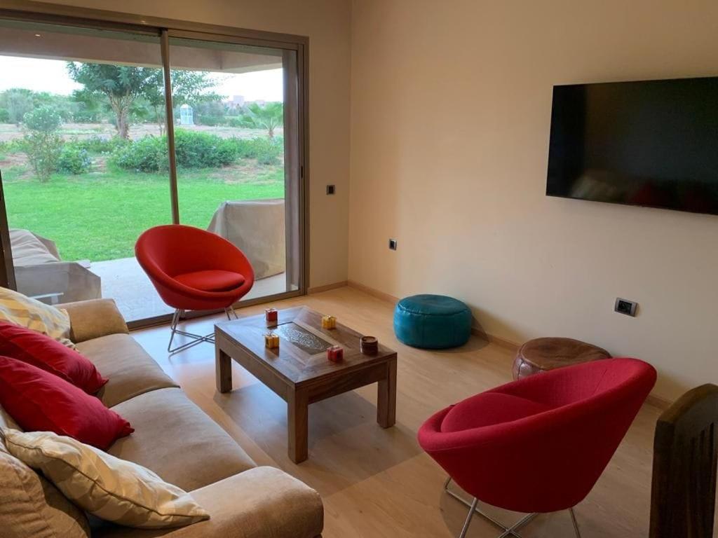 Apartment with garden, pool, view of golf course & Atlas Mountains ...