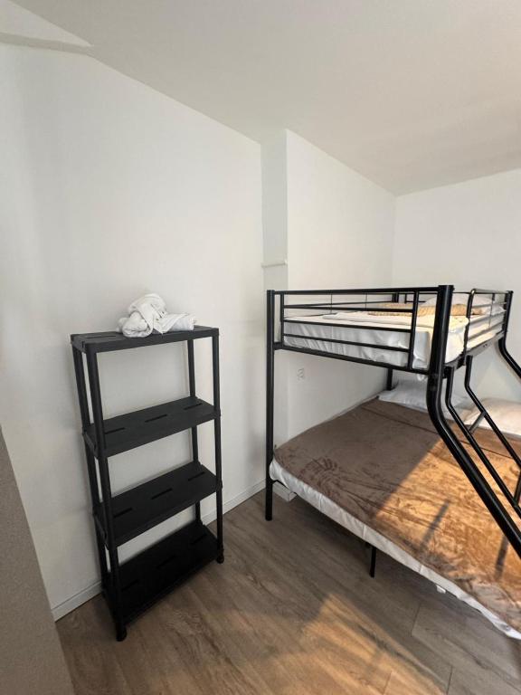 
Comfort Triple Room with Shower
