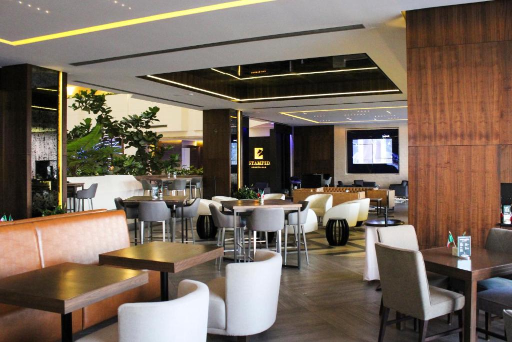 Posezení v ubytování HS HOTSSON Hotel Leon