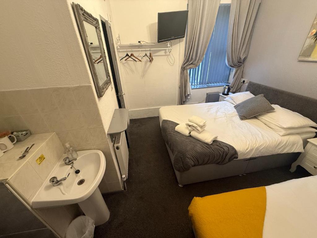 Bradburys of Blackpool - Resim 10