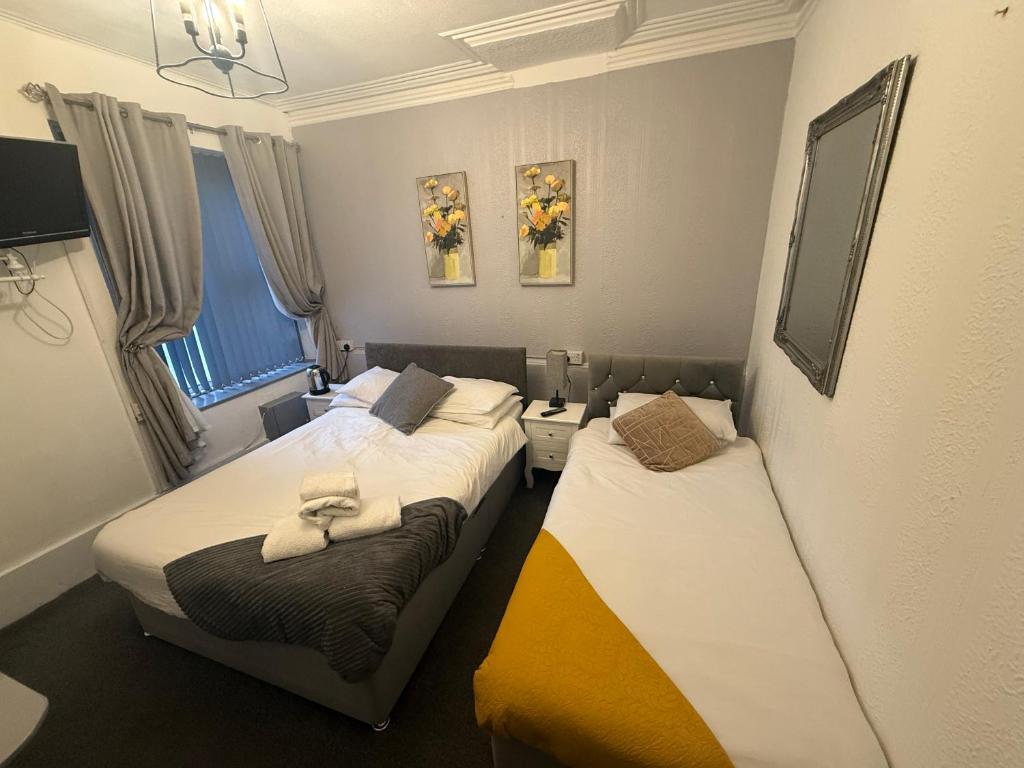 Bradburys of Blackpool - Resim 2