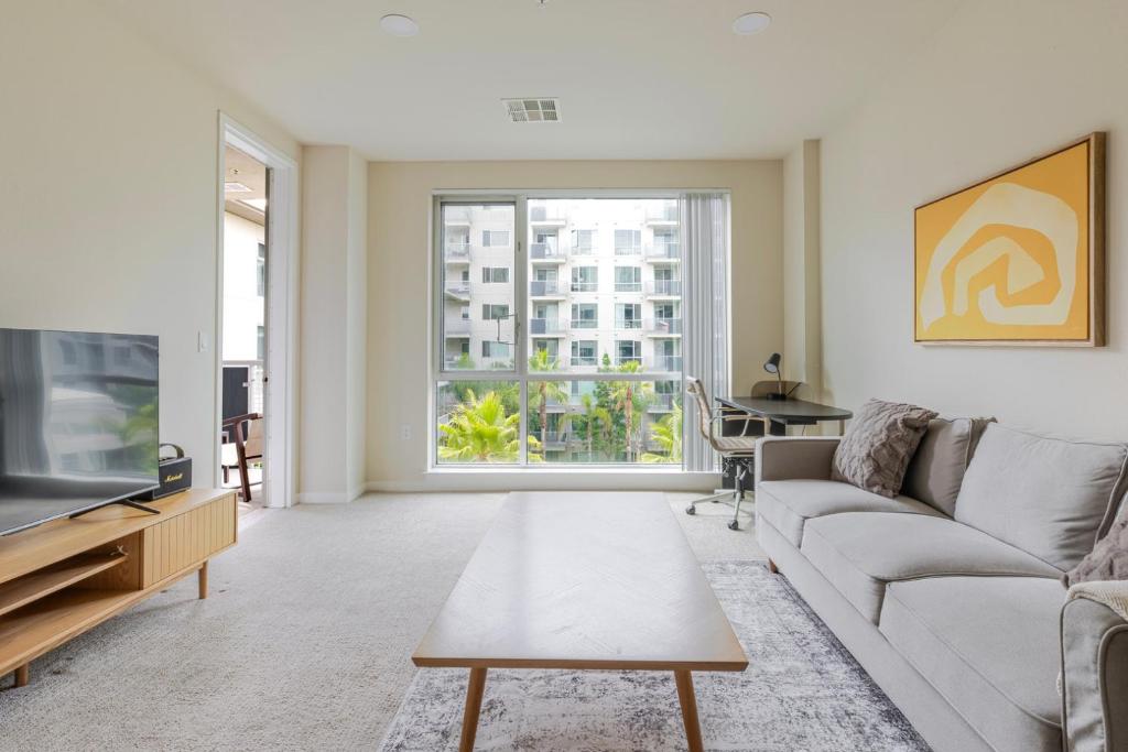 Φωτογραφία από το άλμπουμ του Blueground Rivermark pool nr Central Park SFO-1773 σε Agnew