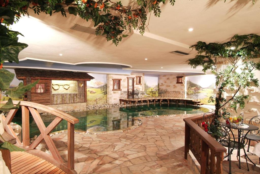 Bazén v ubytování Hotel Malder nebo v jeho okolí