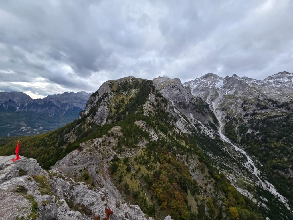 Gallery image of Bujtina Arlindi in Valbonë