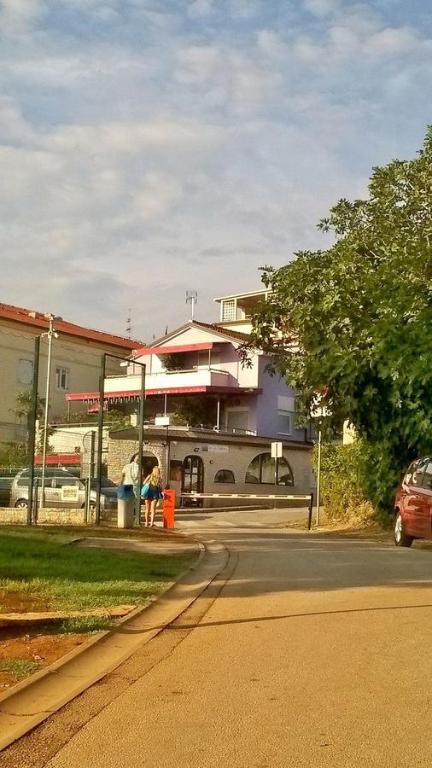 Budova, kde se aparthotel nachází