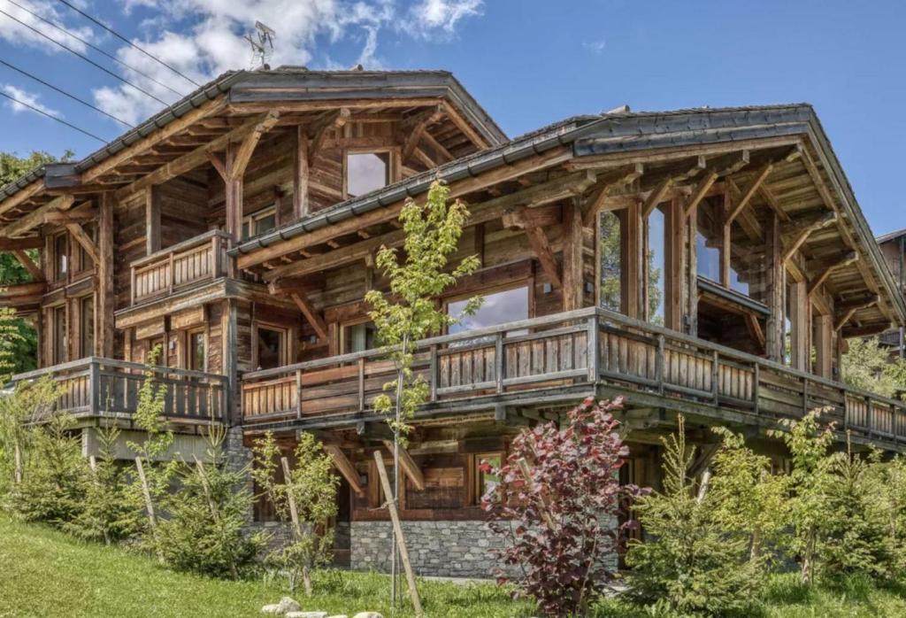 Gallery image of Mountain Chalet Campanil Madonna in Madonna di Campiglio