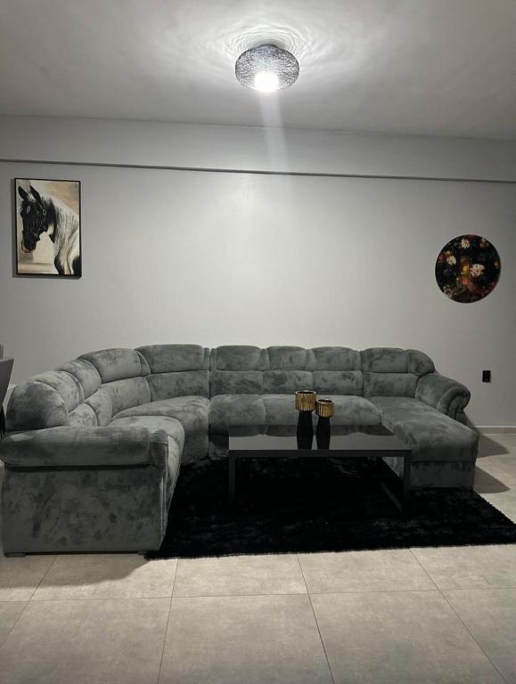 Χώρος καθιστικού στο Majestic Apartment 1 Tout lui Faut
