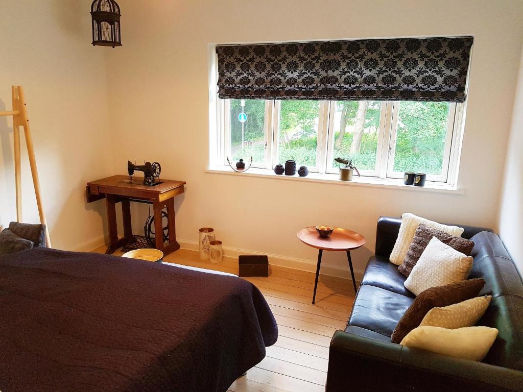 Posezení v ubytování Koege Guesthouse