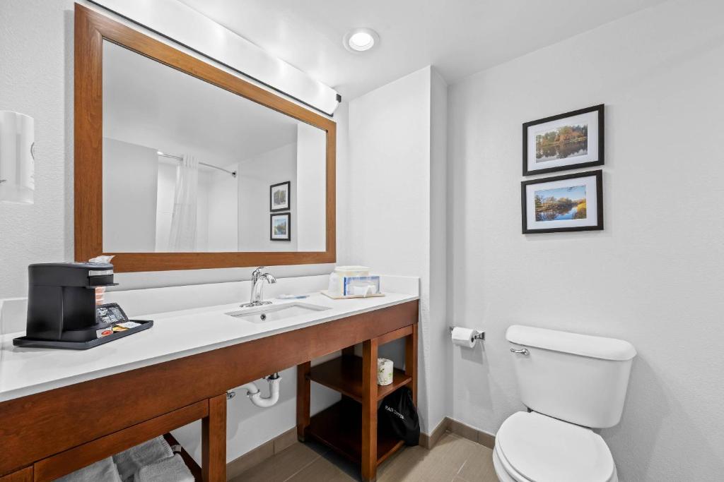 Comfort Inn & Suites Oxford South - Standard Room J