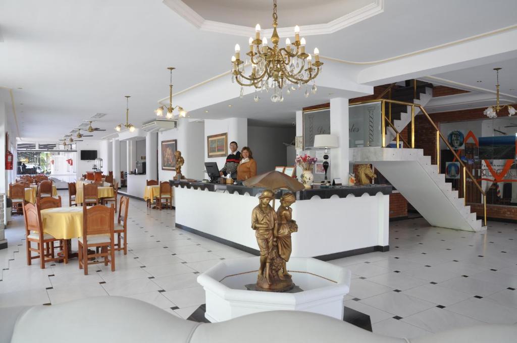 Ο χώρος του λόμπι ή της ρεσεψιόν στο Hotel De Las Artes