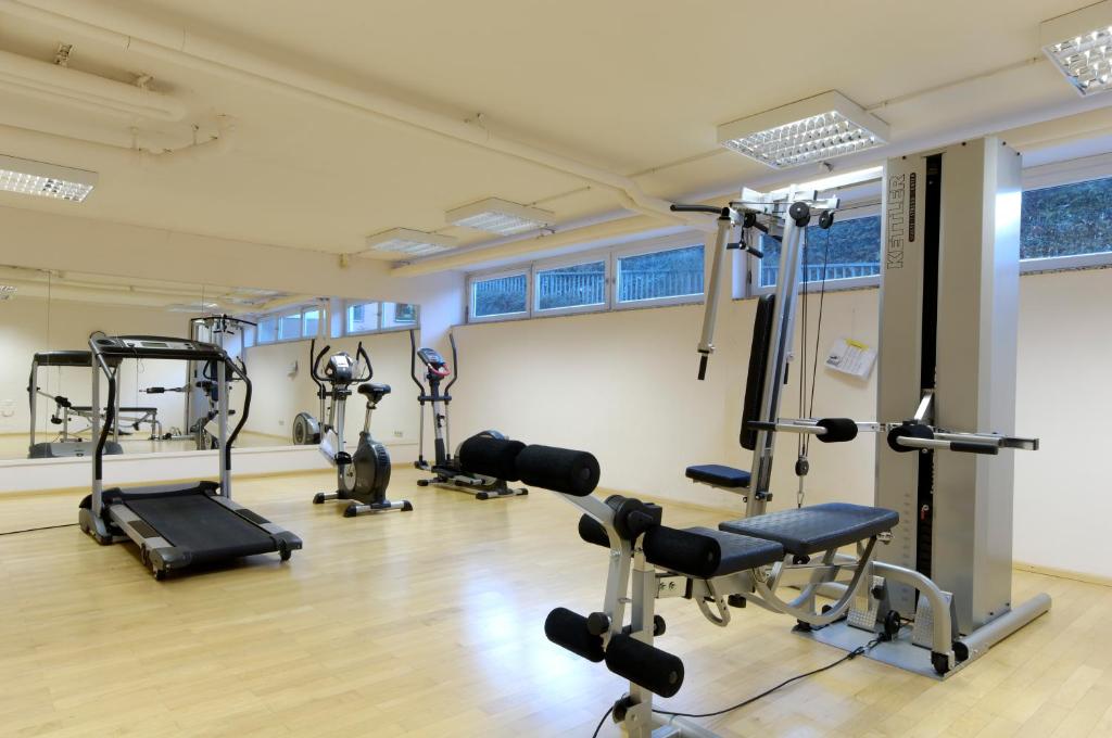 Fitness centrum a/nebo fitness zařízení v ubytování Hotel Kloster Hirsau