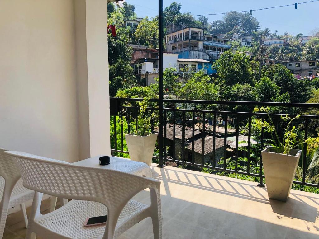 Kandy Dilruk Homestay - 8