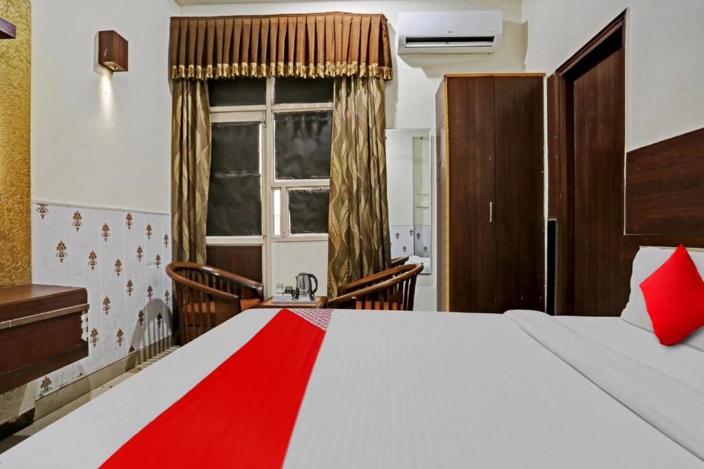 Gallery image of Hotel O POP Hotel Shubham in Rewāri