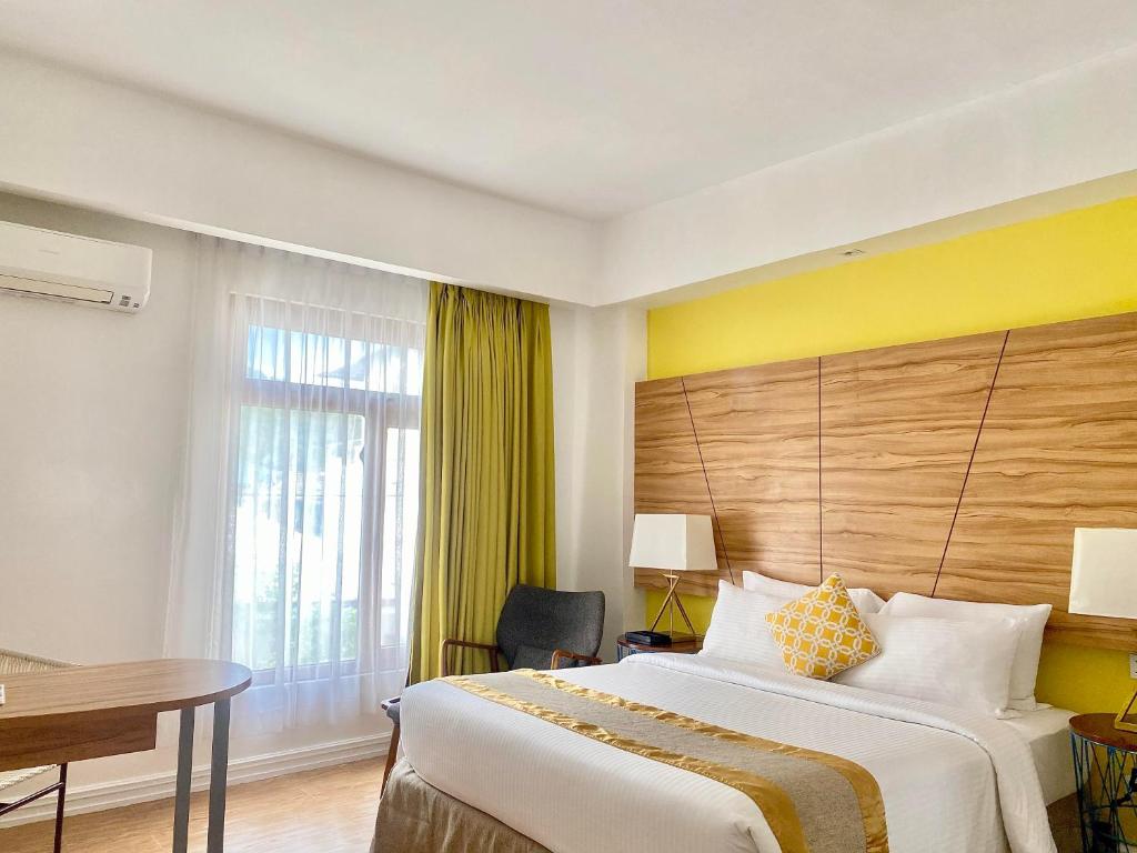 Ferra Hotel and Garden Suites photo