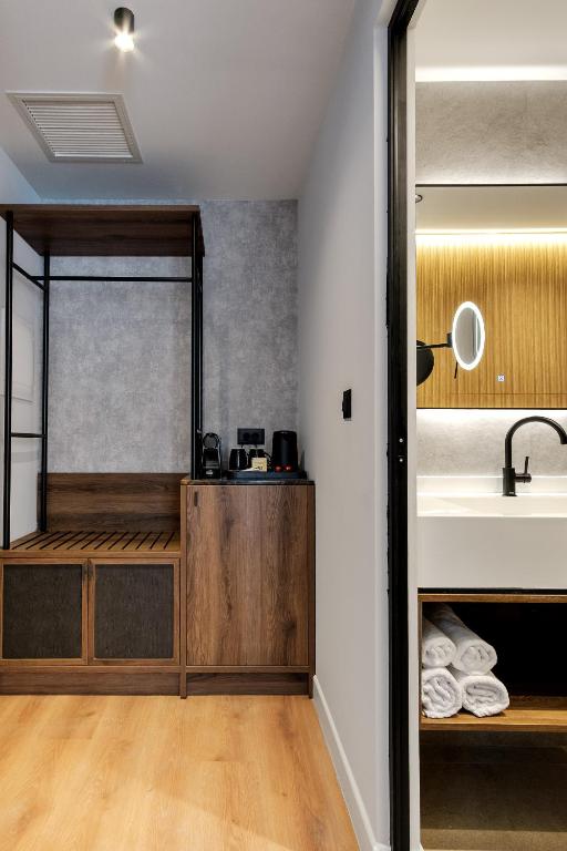 Acropolis Grid Athens - Resim 3