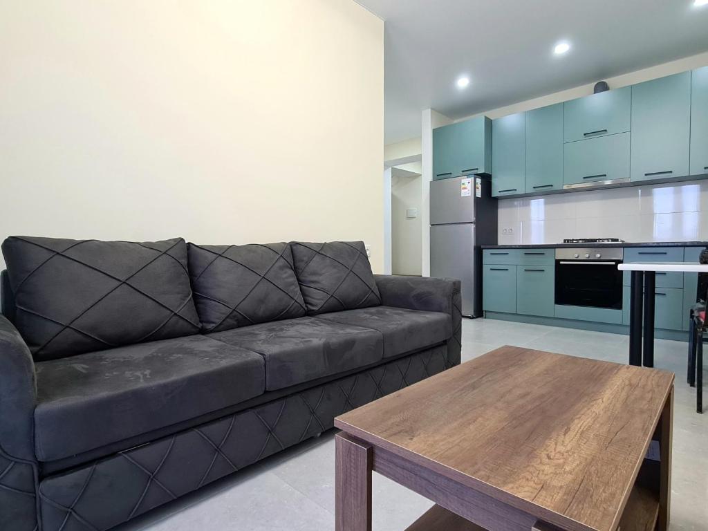 لابی و فضای عمومی Joto House 1 - تصویر ۵