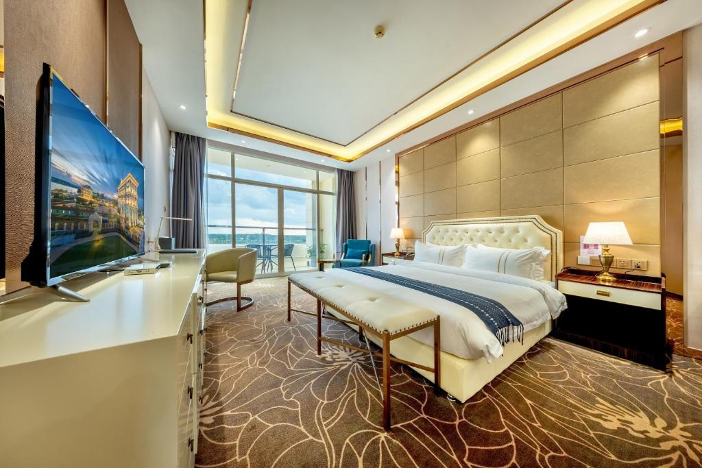 ST Hotel Wattay Airport - Deluxe King Nehir Manzaralı