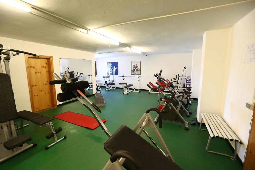 Fitness centrum a/nebo fitness zařízení v ubytování Albergo Quarto Pirovano