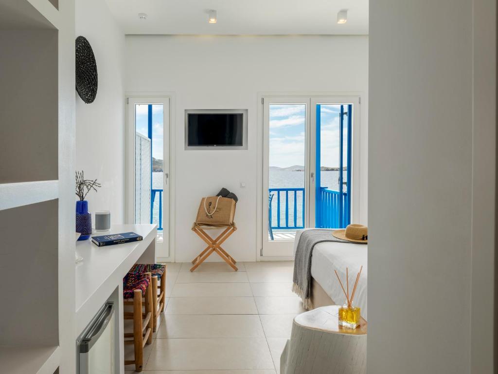 Bluetopia Suites - 7