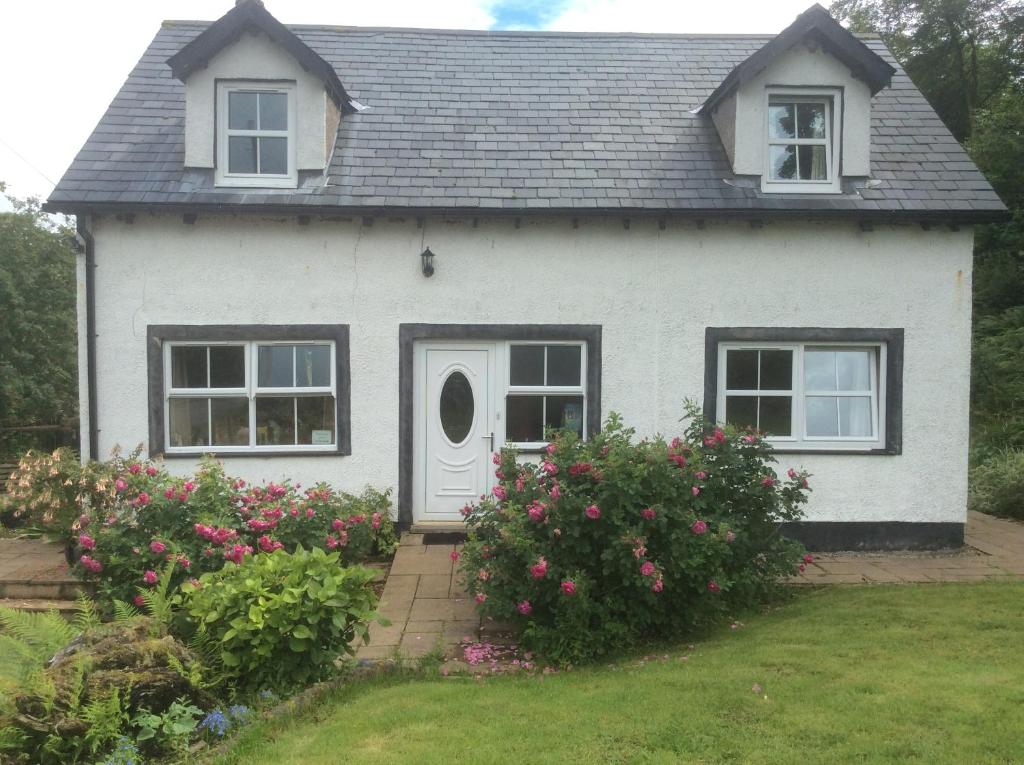 Gallery image of Riverside Cottage B&B in Cladich