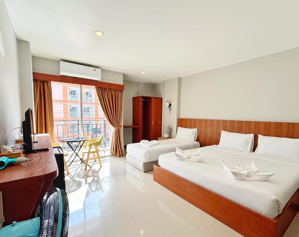 The Brown Boutique Patong - Resim 7