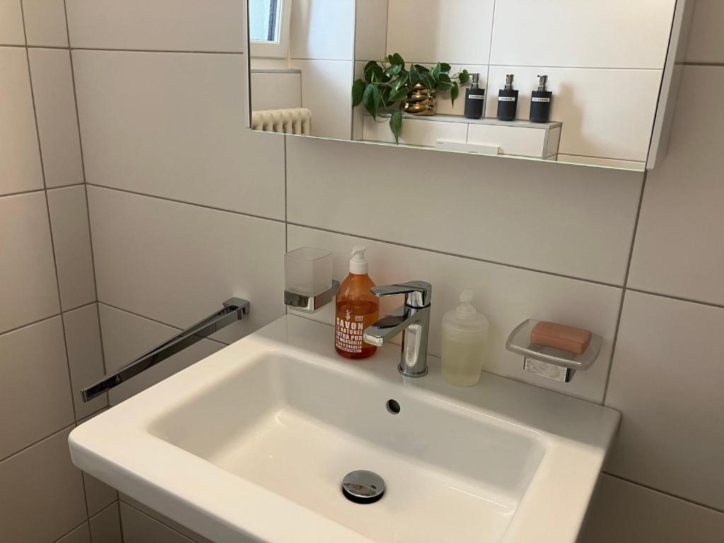 Free Parking & Travel Card - Early Check-in or Late Check-out on request - Resim 25