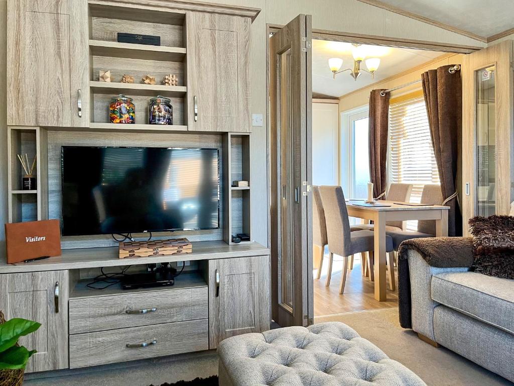 Burnside Lodge 2
