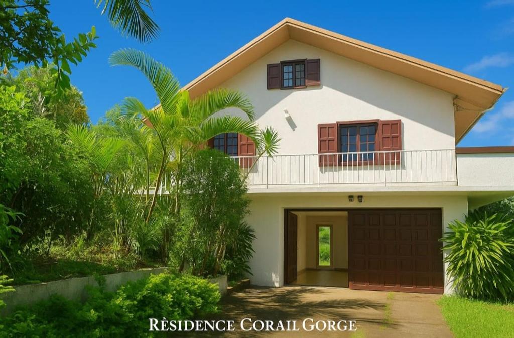 Clădirea în care este situat/ăvila