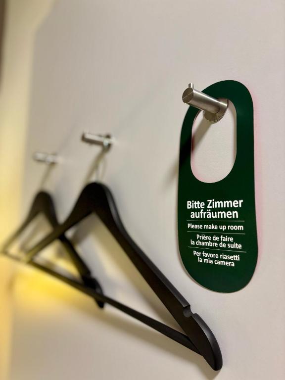 Colour Hotel - Resim 18