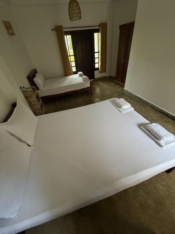 Riverside Cabanas - 9