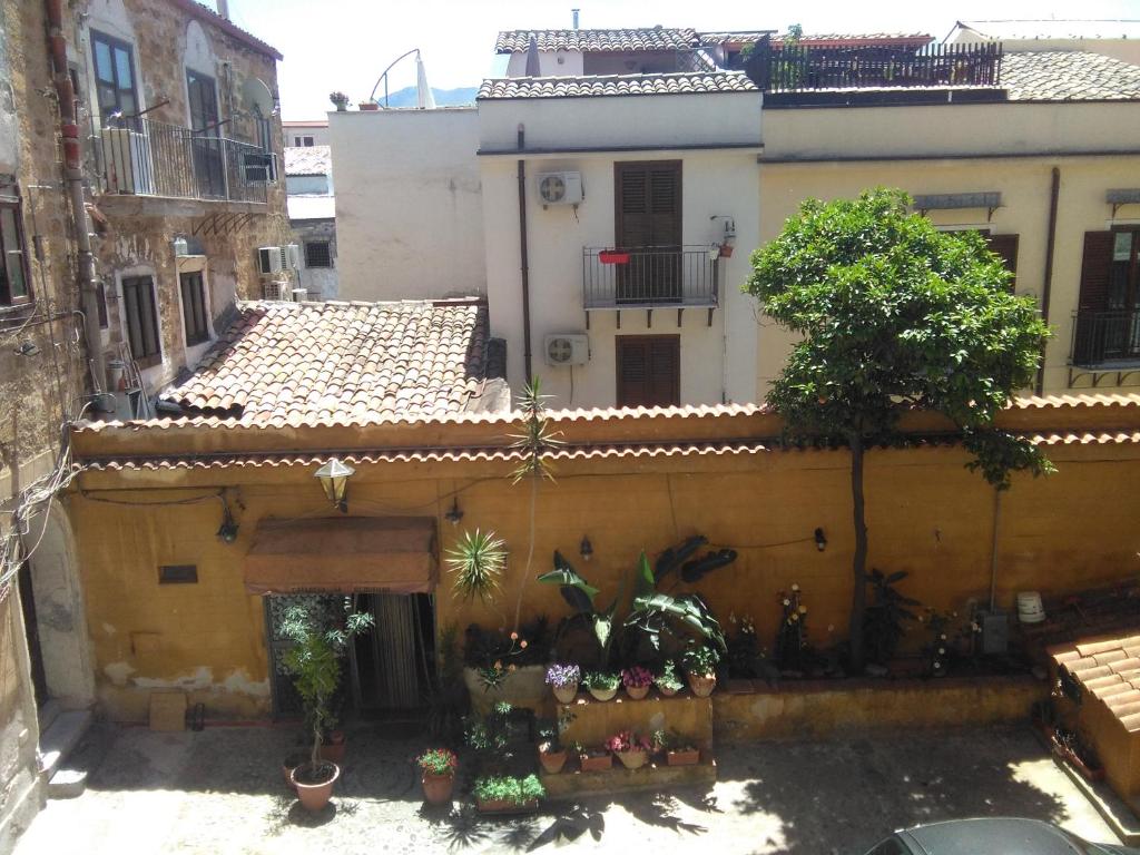 Budynek, w którym mieści się apartament