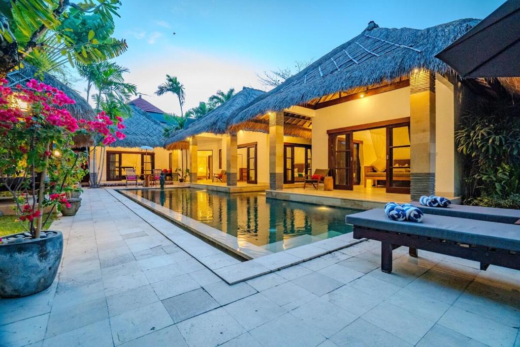 Curated visual reference: Visual Reference: Villa Evelyne Luxury Villa Fully Staffed Central Seminyak Seminyak