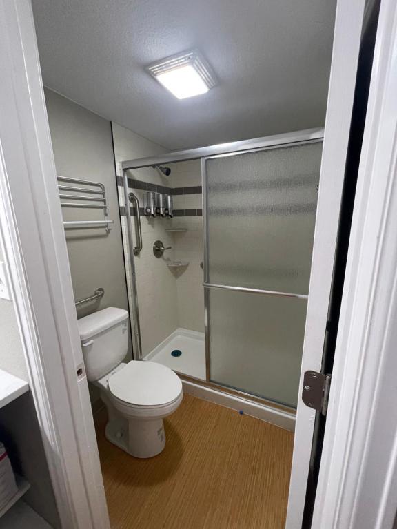 Cabins on Main Longmont - Gemischter Schlafsaal Mit 4 Betten