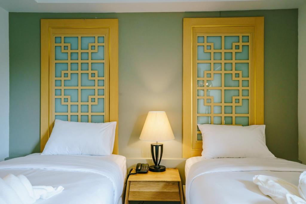 Moon Dragon Hotel - Resim 9