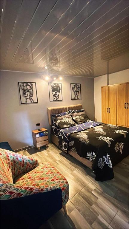 a bedroom with two beds in a room at Vélez Loft in Vélez