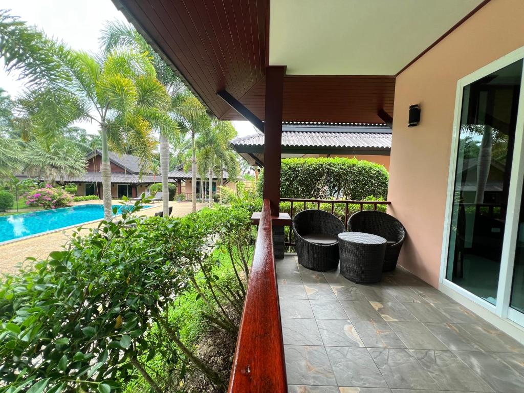 Palm Kiri Aonang Resort - 8