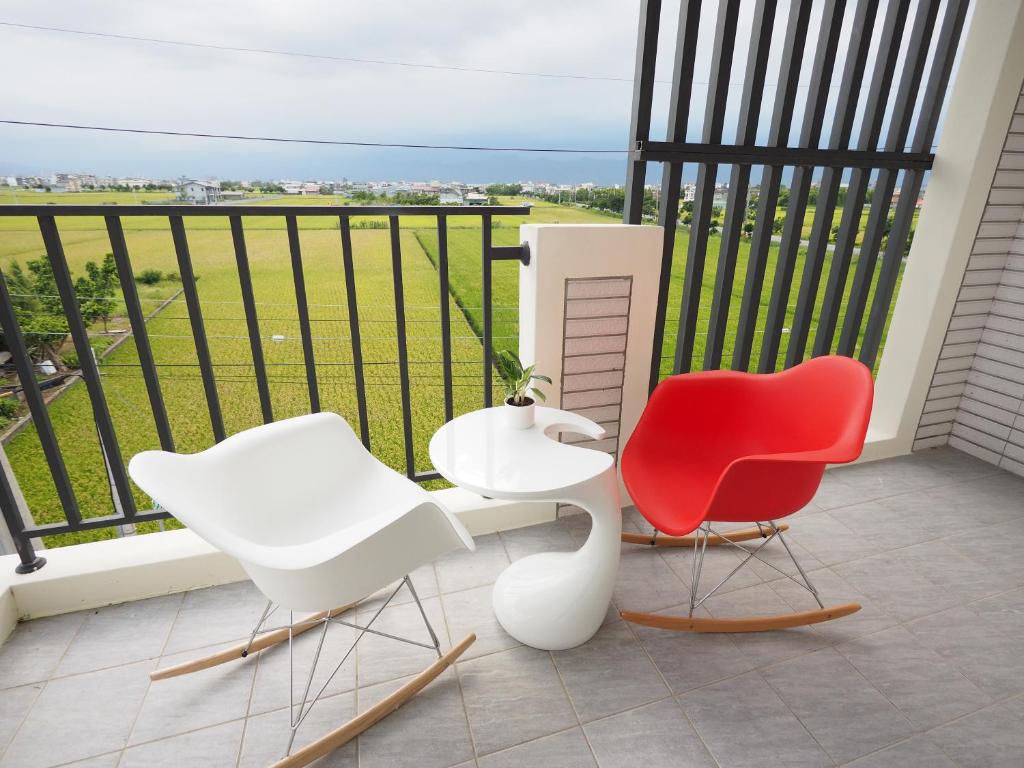 Balkón nebo terasa v ubytování Season 5 Country Inn