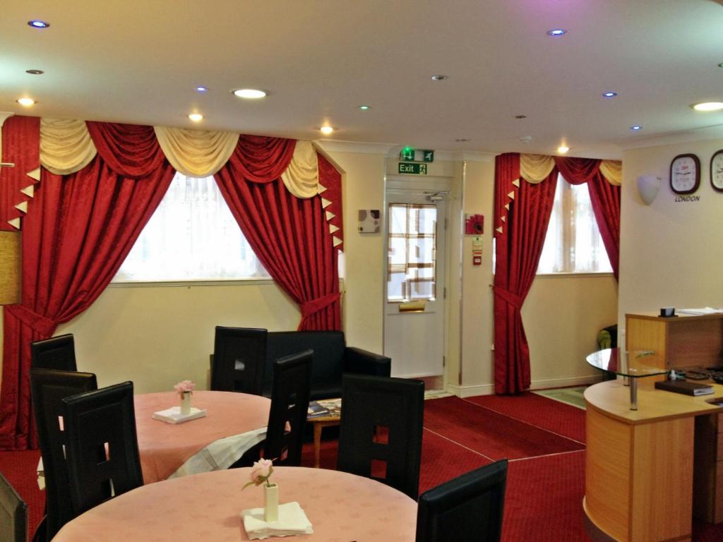 City View Hotel - Roman Road Market - Resim 14