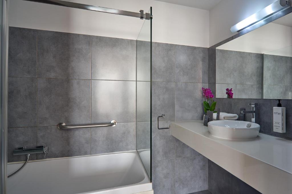 Breeze Boutique Athens by Prima Hotels - Resim 26