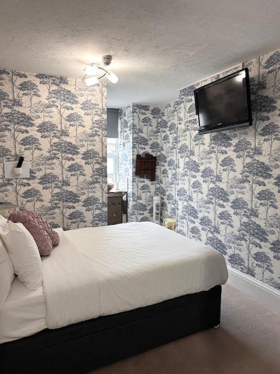 The Boho - 4 min walk to beach & town - Resim 7