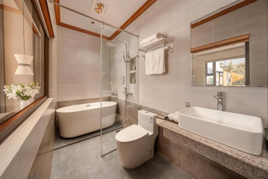 Tam Coc Center Luxury Hotel & Villa - 16