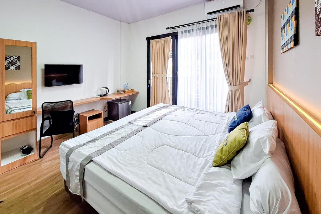 Urbanview Hotel Inkoppabri Cisarua Puncak - Habitación Doble Estándar