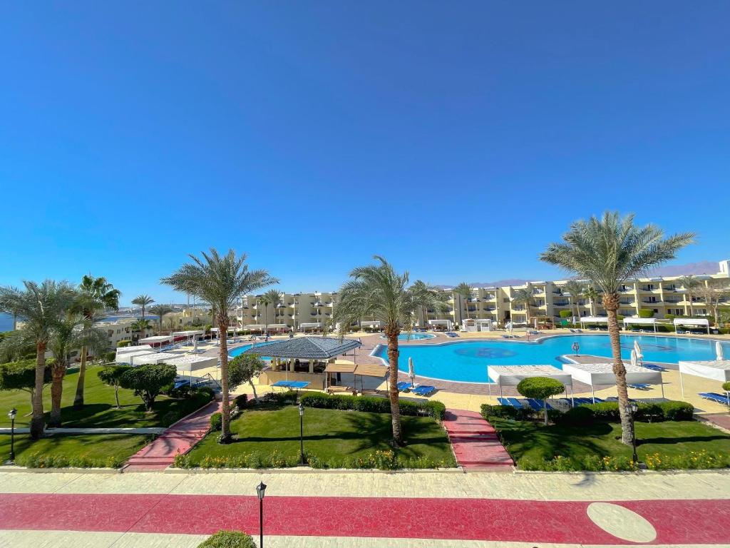 Grand Oasis Resort - 16