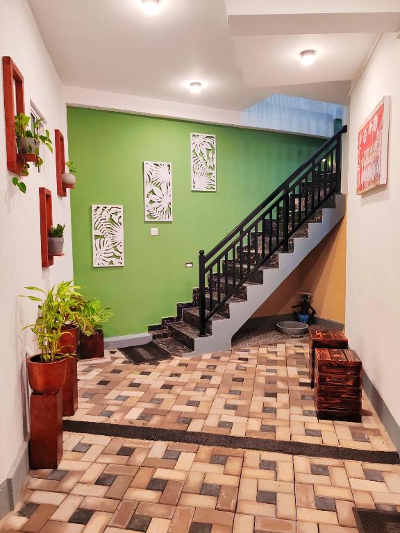 ANTONIO TRANSIT KATUNAYAKE - 18