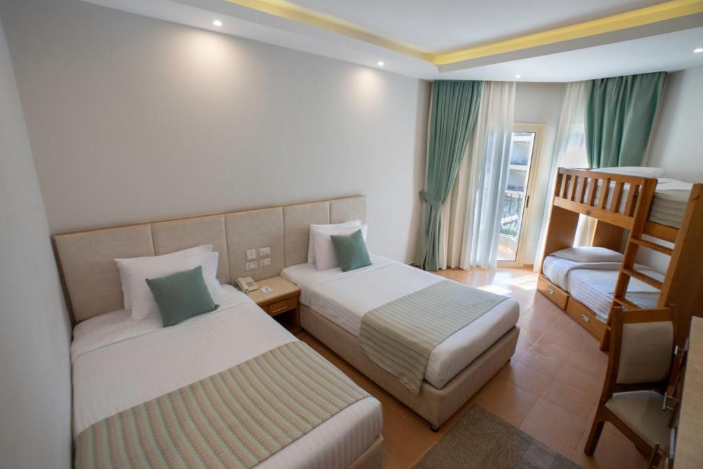 Sunrise Aqua Joy Resort - 17