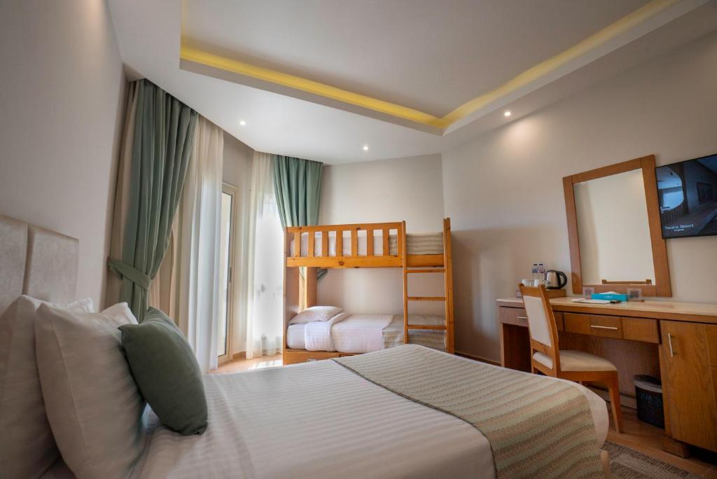 Sunrise Aqua Joy Resort - 15